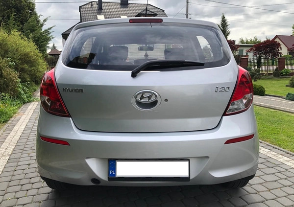 Hyundai i20 cena 19900 przebieg: 176000, rok produkcji 2013 z Kielce małe 137